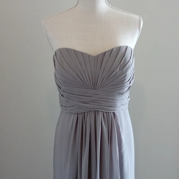 David's Bridal dress . - Picture 2 of 9